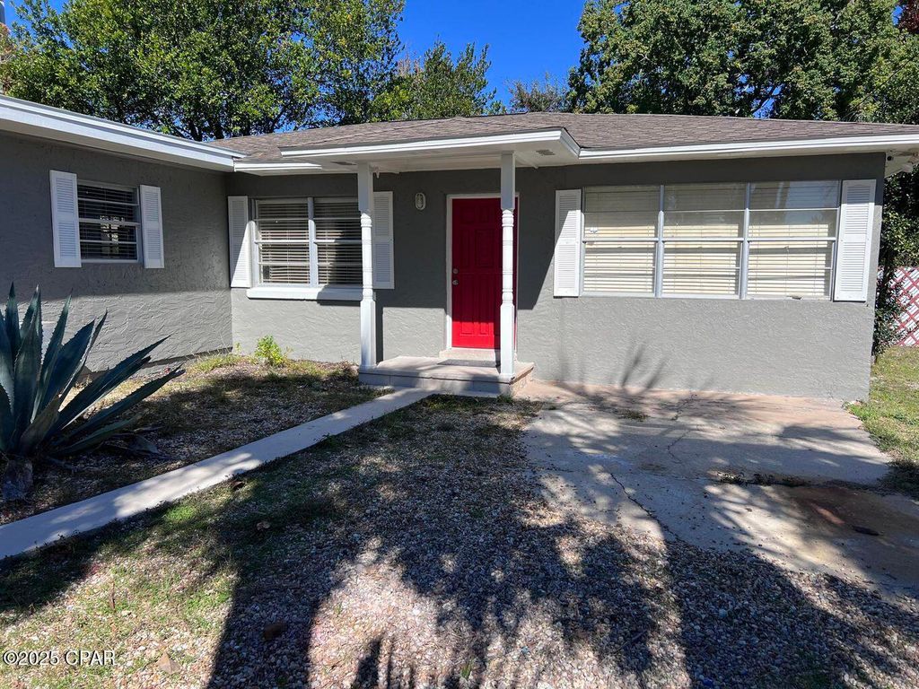 16910 Castile Avenue, Panama City Beach, FL 32413