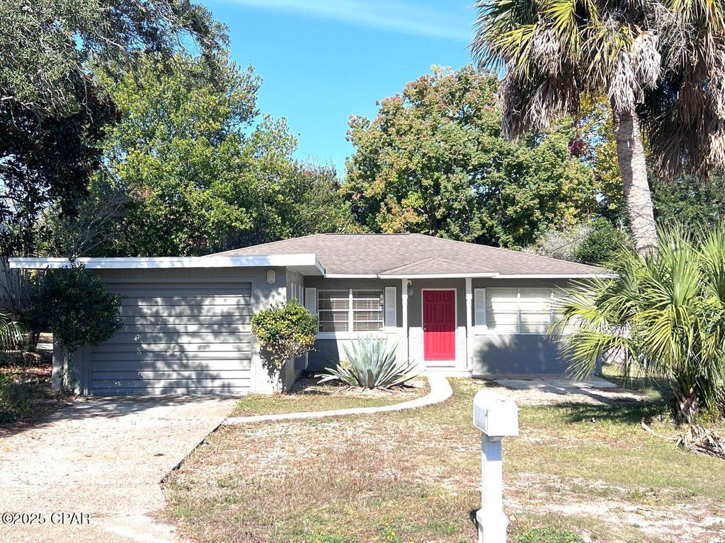 Image 17 of property listing at 16910 Castile Avenue, Panama City Beach, FL 32413