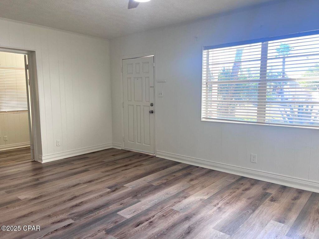 Image 7 of property listing at 16910 Castile Avenue, Panama City Beach, FL 32413