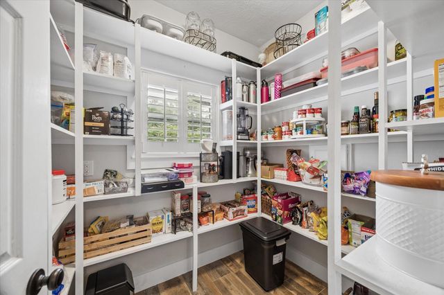 11770 Creek View Lane, Conroe, TX 77385