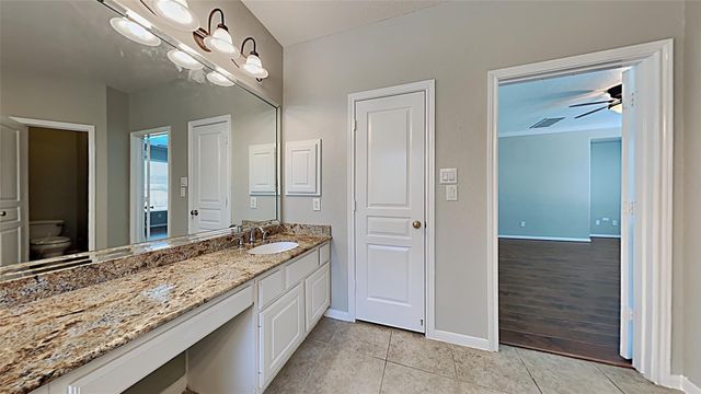 12402 Santiago Cove Lane, Houston, TX 77041