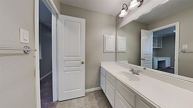 12402 Santiago Cove Lane, Houston, TX 77041