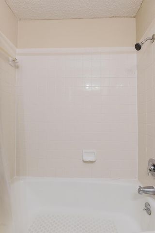 1910 Robbins PL 207, Austin, TX 78705