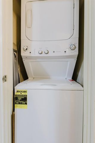 1910 Robbins PL 207, Austin, TX 78705