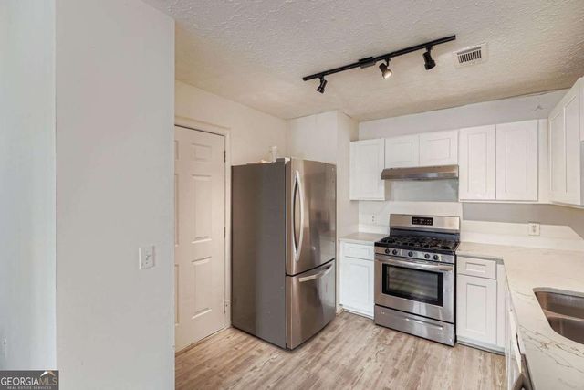 1025 Lakeside Circle, Covington, GA 30016