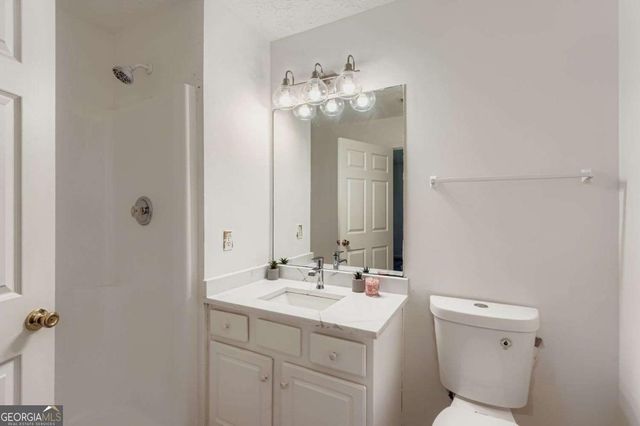 1025 Lakeside Circle, Covington, GA 30016