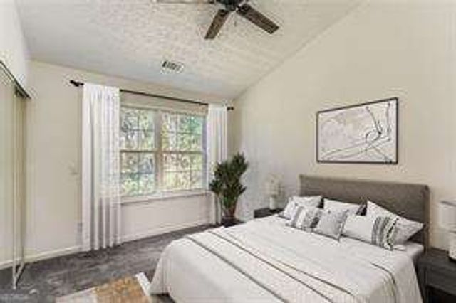 1025 Lakeside Circle, Covington, GA 30016