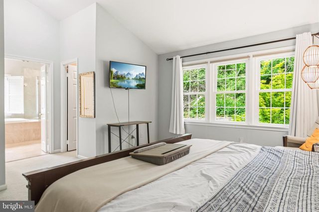 8015 QUARRY RIDGE WAY, Bethesda, MD 20817