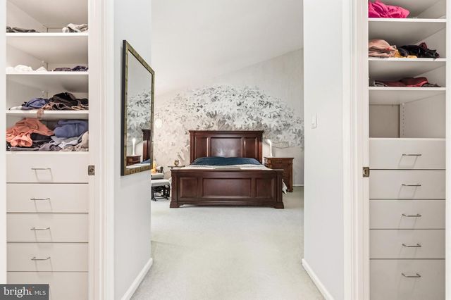8015 QUARRY RIDGE WAY, Bethesda, MD 20817