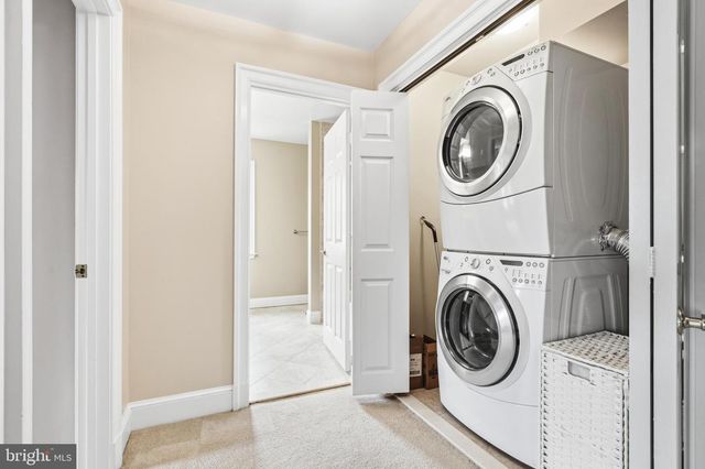 8015 QUARRY RIDGE WAY, Bethesda, MD 20817