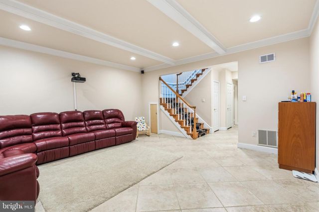 8015 QUARRY RIDGE WAY, Bethesda, MD 20817