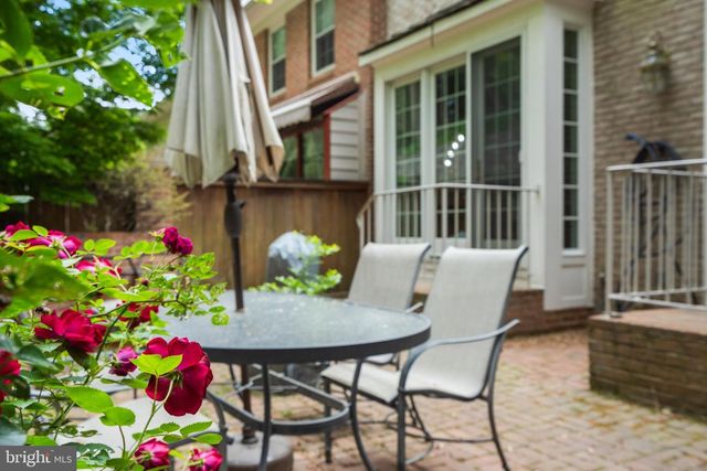 8015 QUARRY RIDGE WAY, Bethesda, MD 20817