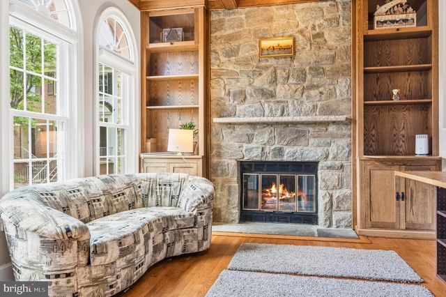 8015 QUARRY RIDGE WAY, Bethesda, MD 20817