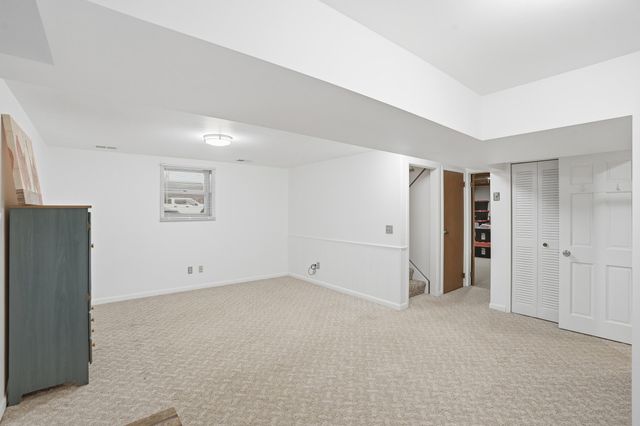 715 Cheyenne Drive, Lowell, IN 46356