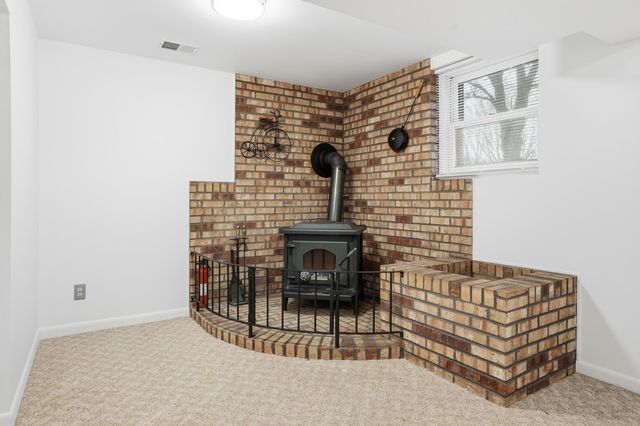 715 Cheyenne Drive, Lowell, IN 46356