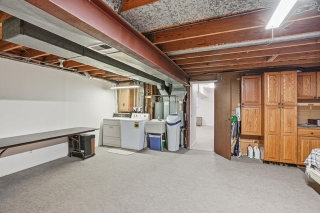 715 Cheyenne Drive, Lowell, IN 46356