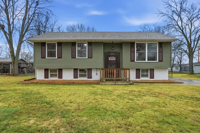 715 Cheyenne Drive, Lowell, IN 46356