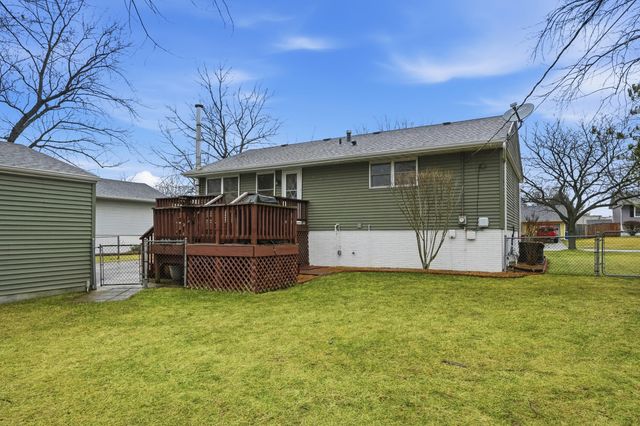 715 Cheyenne Drive, Lowell, IN 46356