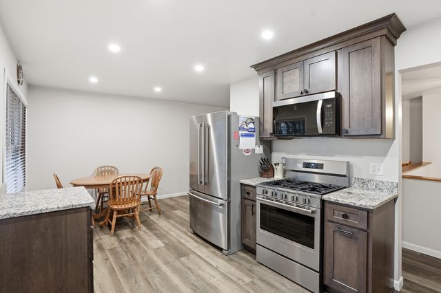 715 Cheyenne Drive, Lowell, IN 46356