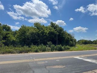 000 S La Salle, Navasota, TX 77868