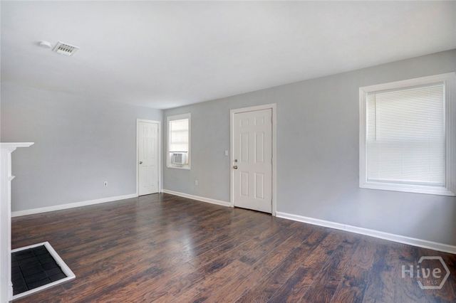 1943 New Mexico Street, Savannah, GA 31404