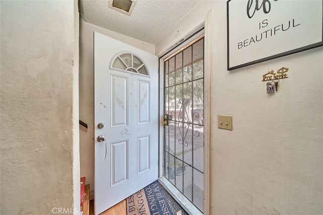 1011 W Avenue H12, Lancaster, CA 93534