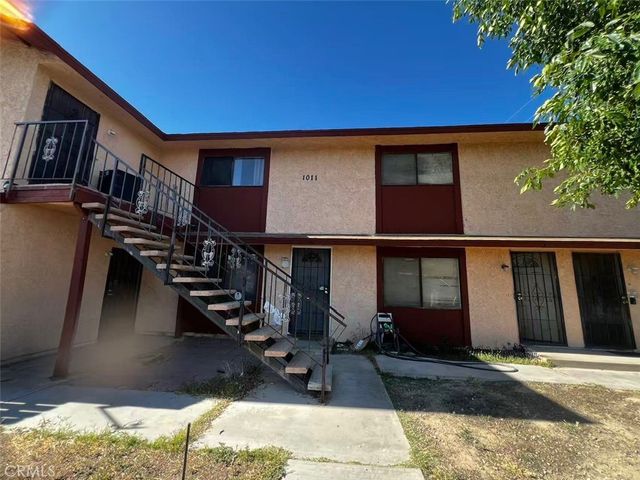 1011 W Avenue H12, Lancaster, CA 93534