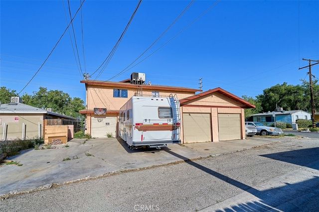 1011 W Avenue H12, Lancaster, CA 93534