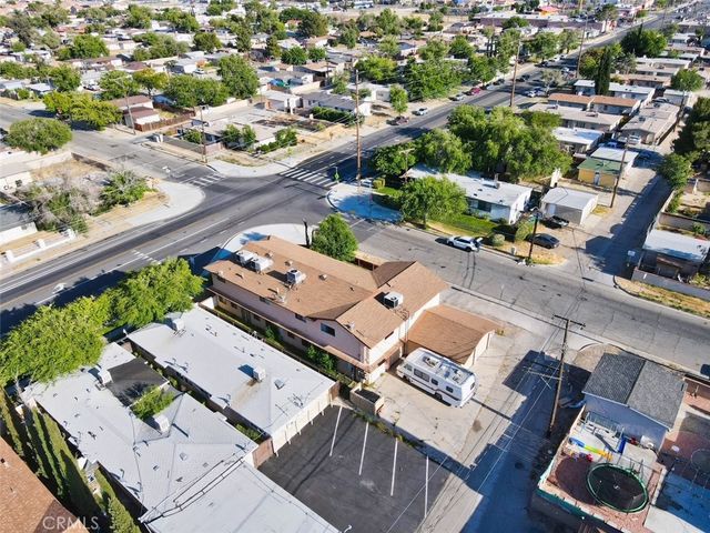 1011 W Avenue H12, Lancaster, CA 93534