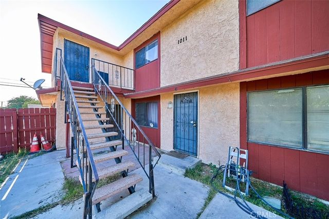 1011 W Avenue H12, Lancaster, CA 93534