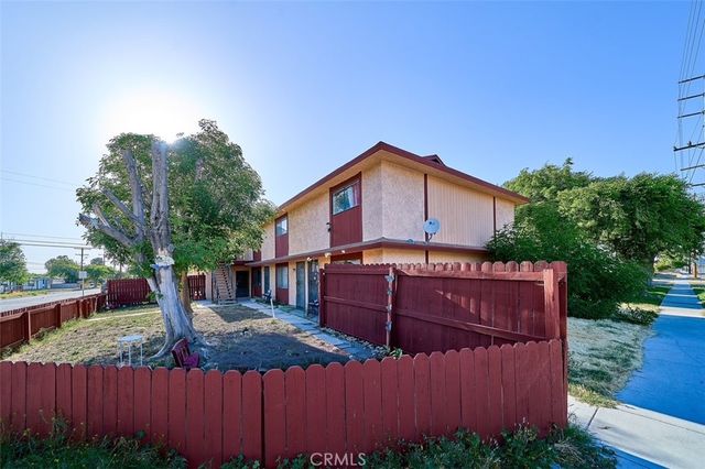 1011 W Avenue H12, Lancaster, CA 93534