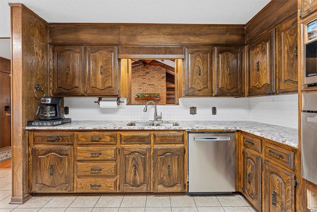 804 Val Verde, Marlin, TX 76661