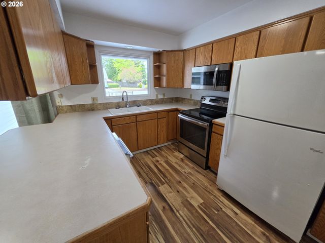 809 FLINT Ave, Vancouver, WA 98664