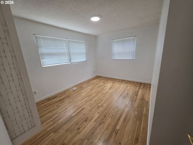 809 FLINT Ave, Vancouver, WA 98664