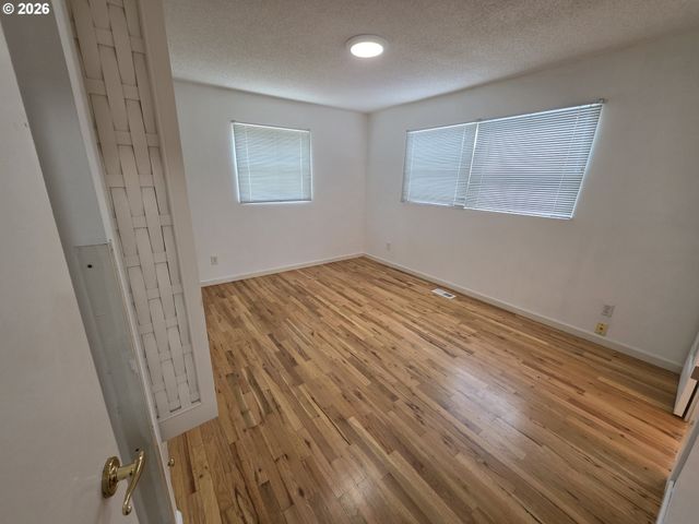 809 FLINT Ave, Vancouver, WA 98664