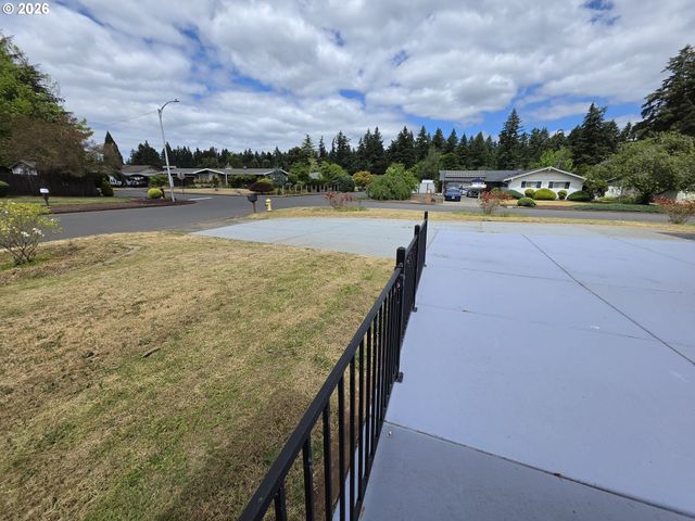 809 FLINT Ave, Vancouver, WA 98664