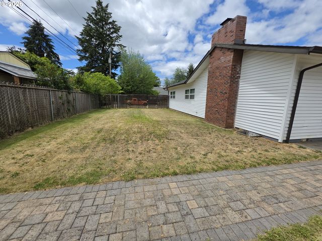 809 FLINT Ave, Vancouver, WA 98664