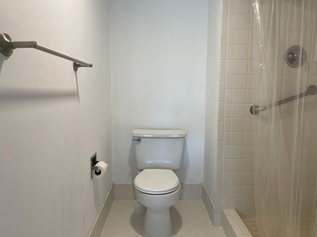 13700 SW 11th St 106A, Pembroke Pines, FL 33027