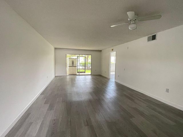 13700 SW 11th St 106A, Pembroke Pines, FL 33027