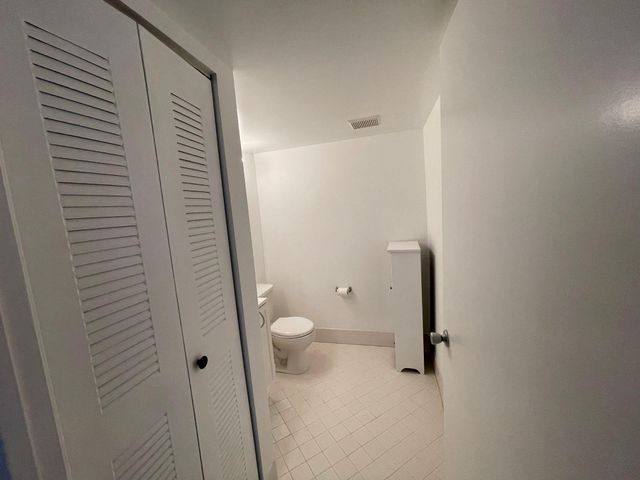 13700 SW 11th St 106A, Pembroke Pines, FL 33027