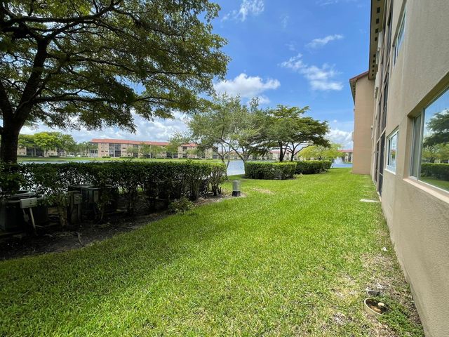 13700 SW 11th St 106A, Pembroke Pines, FL 33027
