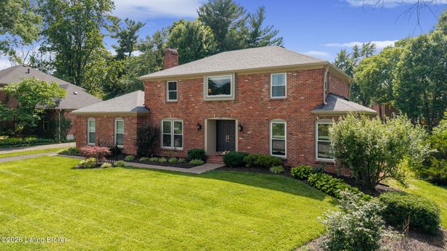 502 Rothbury Ln, Douglass Hills, KY 40243