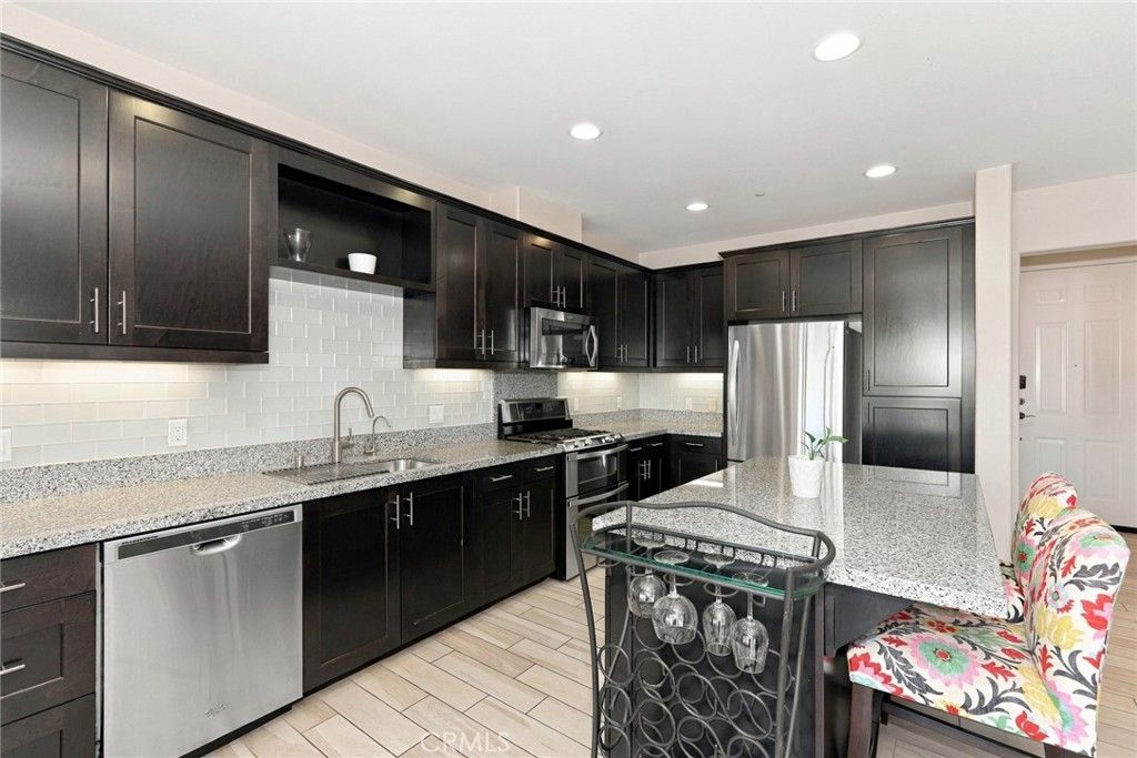 510 S Anaheim Boulevard 8, Anaheim, CA 92805 — photo 2