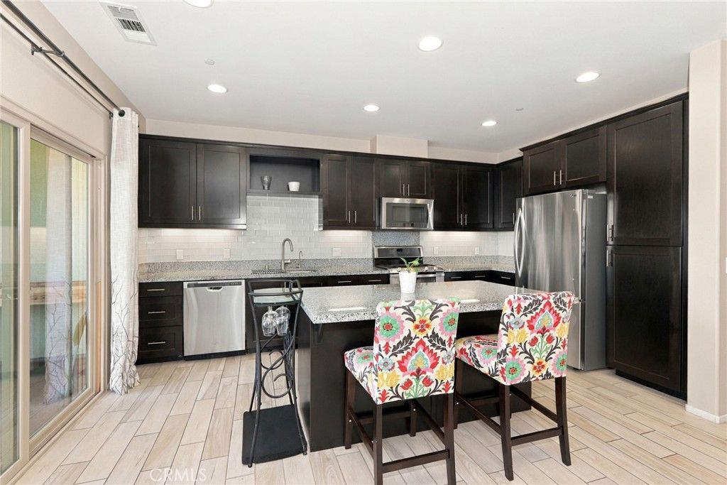 510 S Anaheim Boulevard 8, Anaheim, CA 92805 — photo 3