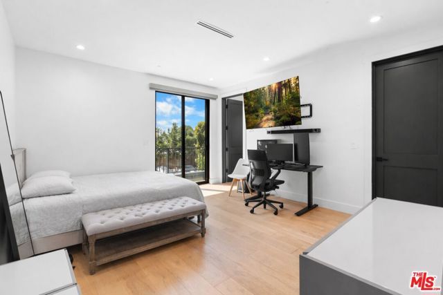 3932 Glencoe Avenue, Culver City, CA 90291