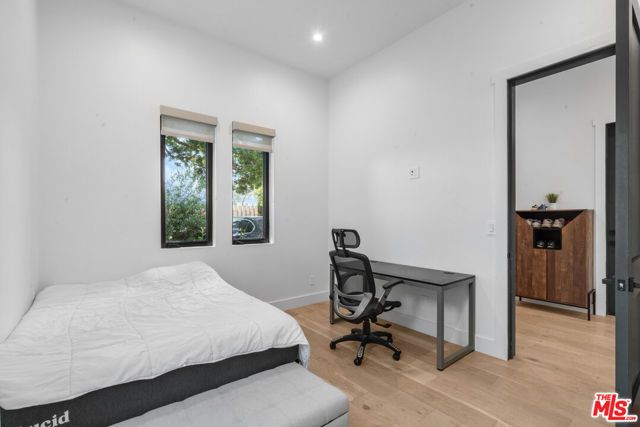 3932 Glencoe Avenue, Culver City, CA 90291