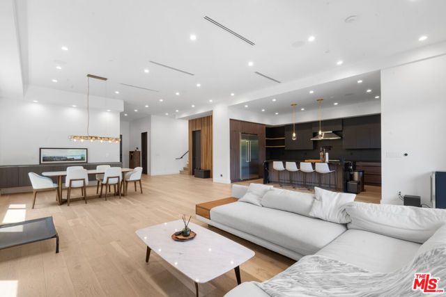 3932 Glencoe Avenue, Culver City, CA 90291