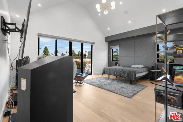 3932 Glencoe Avenue, Culver City, CA 90291