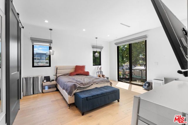 3932 Glencoe Avenue, Culver City, CA 90291