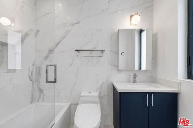 3932 Glencoe Avenue, Culver City, CA 90291